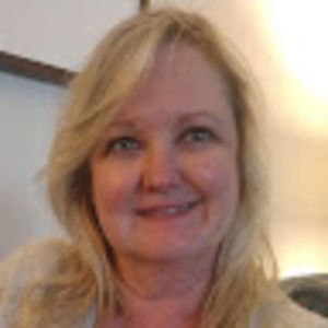 Meet your Posher, Elaine